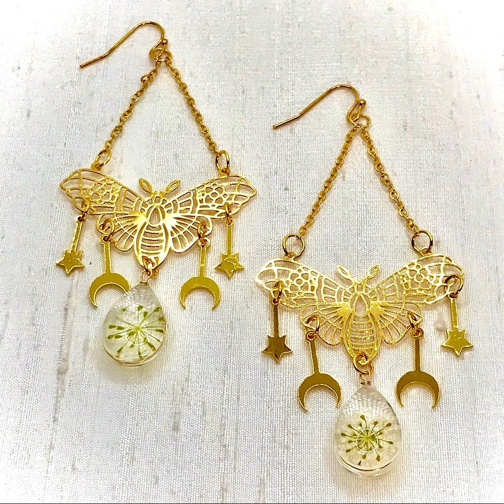 🦋Winged Beauty Statement Earrings🦋